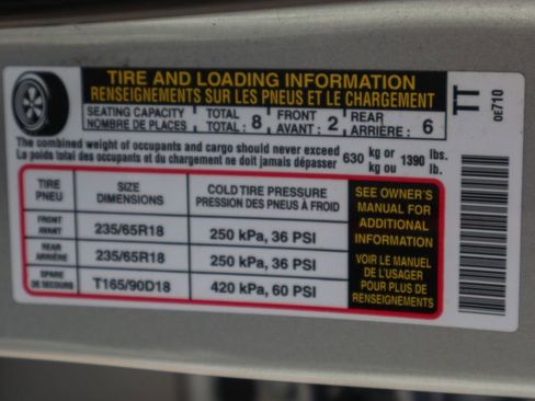 Used 2023 Toyota Highlander XLE FWD image 53