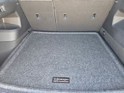 New 2026 Volkswagen Tiguan SE R-Line image 25