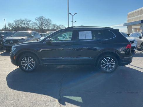 Used 2019 Volkswagen Tiguan SE image 2