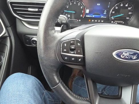 Used 2020 Ford Explorer XLT w/ Equipment Group 202A image 30