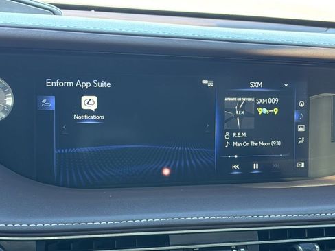 Used 2019 Lexus LS 500 500 Base w/ Accessory Package (Z2) image 17