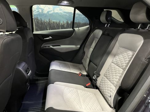 Used 2019 Chevrolet Equinox LS AWD/4WD image 15