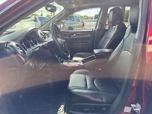 Used 2017 Buick Enclave Leather AWD/4WD image 3