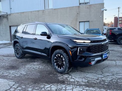 New 2026 Chevrolet Traverse Z71 w/ Driver Confidence Package image 8