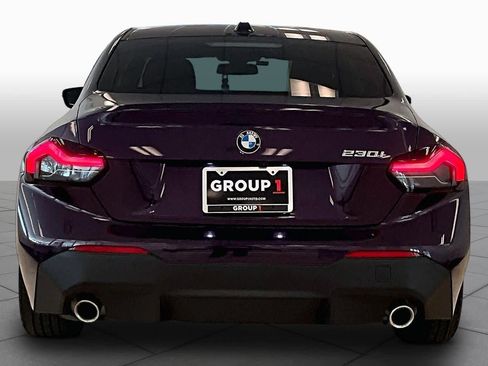 Used 2024 BMW 230i Coupe w/ Convenience Package RWD image 4