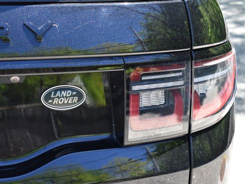 Used 2021 Land Rover Discovery Sport S R-Dynamic image 18