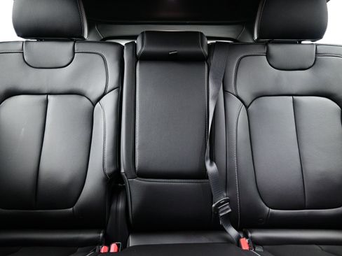 New 2025 Jeep Grand Cherokee Limited image 10