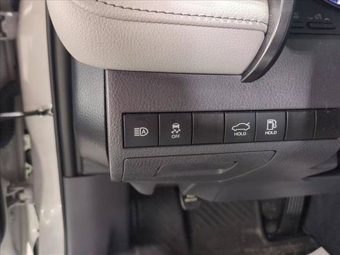 Used 2023 Toyota Camry SE w/ Convenience Package FWD image 13