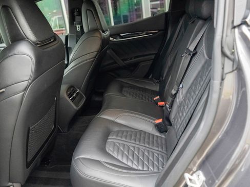 Used 2022 Maserati Ghibli Trofeo image 24