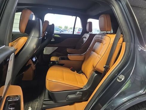 Used 2023 Lincoln Aviator Black Label w/ Dynamic Handling Package AWD/4WD image 7