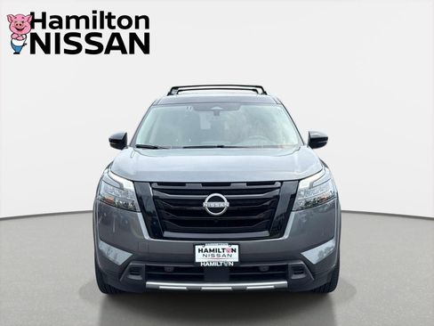 Used 2025 Nissan Pathfinder SL w/ SL Premium Package AWD/4WD image 6