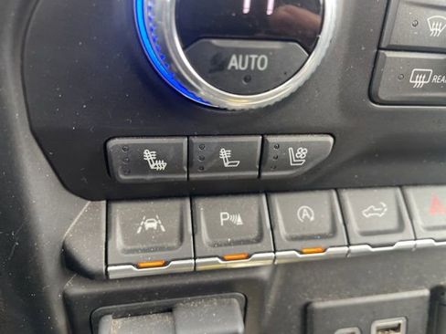 Used 2021 GMC Sierra 1500 AT4 w/ AT4 Premium Package image 15