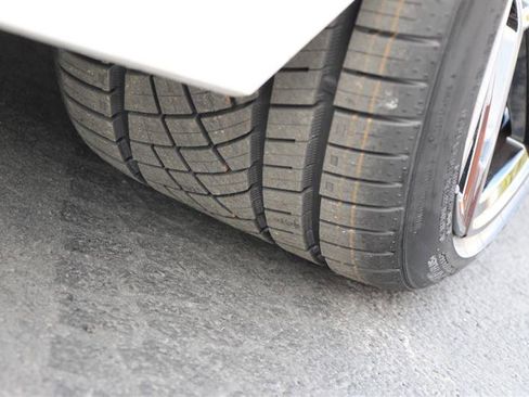 Used 2024 BMW M2 w/ Carbon Package image 40