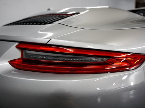 Used 2018 Porsche 911 Carrera S RWD image 37