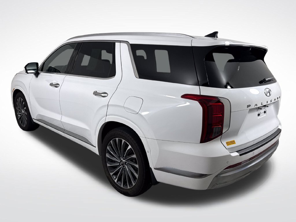 Used 2024 Hyundai Palisade Calligraphy FWD image 6