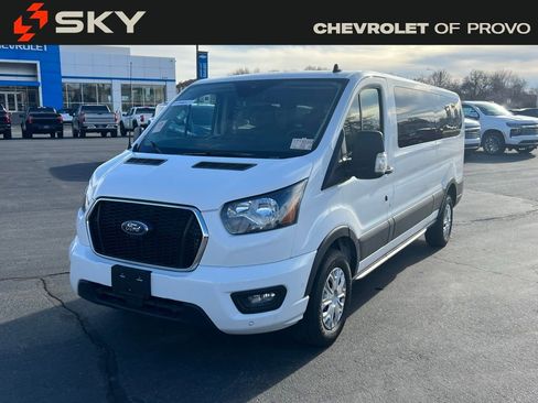 Used 2023 Ford Transit 350 XLT image 4