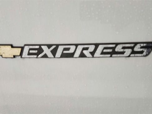 New 2025 Chevrolet Express 2500 image 35