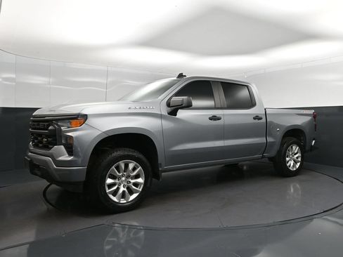 Used 2024 Chevrolet Silverado 1500 Custom AWD/4WD image 3