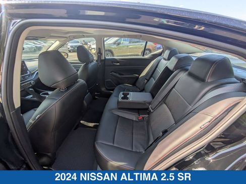 Used 2024 Nissan Altima 2.5 SR w/ SR Premium Package AWD/4WD image 31