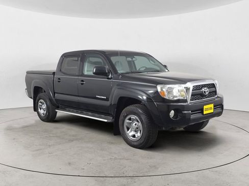 Used 2011 Toyota Tacoma PreRunner w/ SR5 Pkg #2 RWD image 7