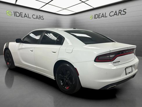 Used 2019 Dodge Charger SXT RWD image 7