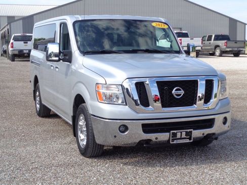 Used 2019 Nissan NV 3500 SL RWD image 6