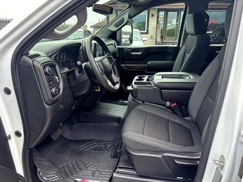 Used 2020 Chevrolet Silverado 2500 LT image 11