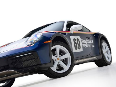 Used 2023 Porsche 911 Dakar AWD/4WD image 32