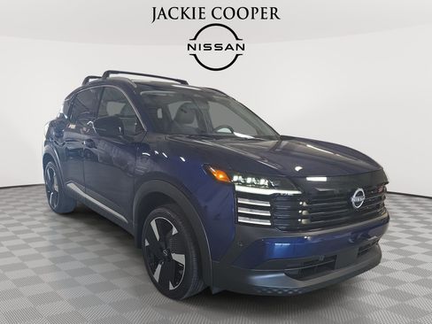 New 2026 Nissan Kicks SR w/ Cold Weather Package AWD/4WD image 3