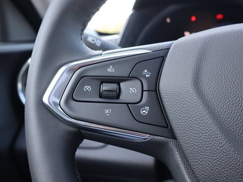 New 2026 Chevrolet Trax ACTIV w/ Sunroof Package FWD image 8