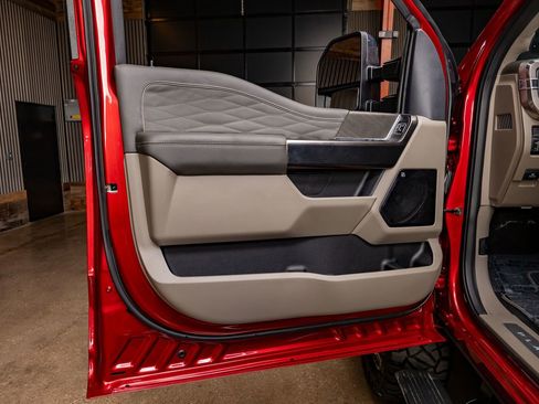 Used 2026 Ford F350 Platinum w/ Platinum Plus Package image 36