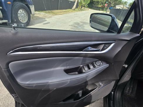 Used 2018 Buick Enclave Essence w/ Trailering Package image 8