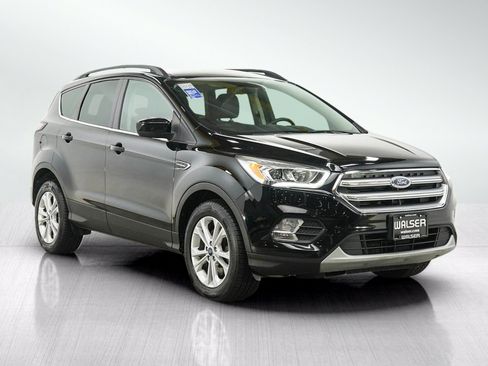 Used 2017 Ford Escape SE w/ Equipment Group 201A AWD/4WD image 7