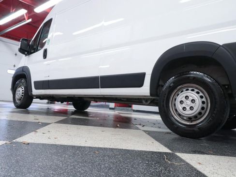 Used 2024 RAM ProMaster 2500 w/ Convenience Group FWD image 34