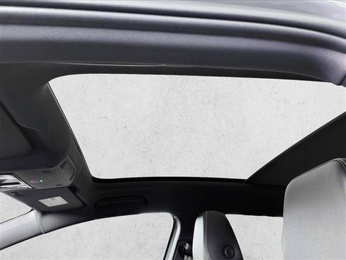 Used 2023 Volkswagen ID.4 Pro S Plus image 11