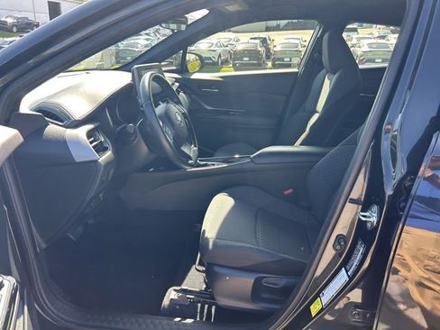 Used 2021 Toyota C-HR Nightshade image 9