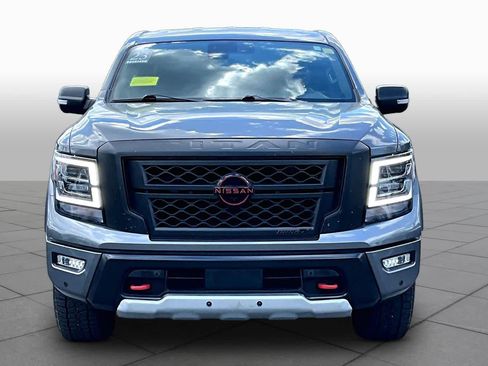 Used 2023 Nissan Titan PRO-4X w/ Pro-4x Convenience Package AWD/4WD image 4