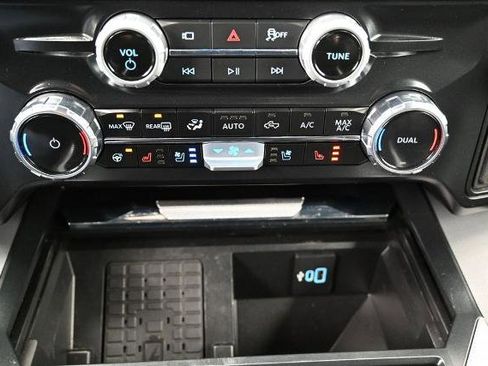 Certified 2025 Ford F250 Lariat w/ Lariat Ultimate Package AWD/4WD image 36