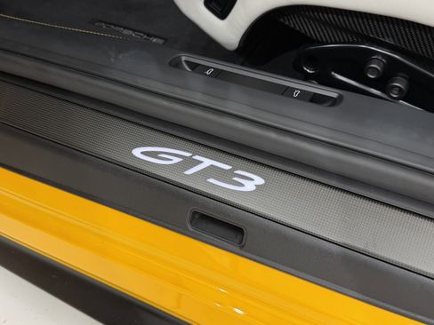 Certified 2023 Porsche 911 GT3 image 34