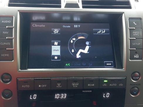 Used 2021 Lexus GX 460 Premium w/ Accessory Package AWD/4WD image 24