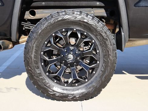 Used 2017 GMC Sierra 1500 Denali w/ Denali Ultimate Package image 46