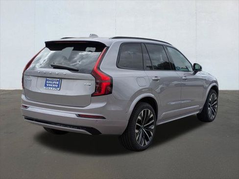 New 2026 Volvo XC90 T8 Ultra w/ Lounge Package AWD/4WD image 2