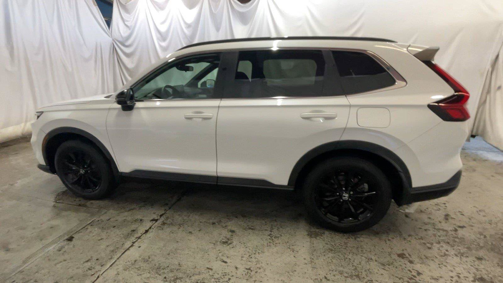 Used 2023 Honda CR-V Sport image 11