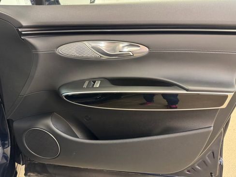 Used 2025 Genesis GV70 2.5T image 28