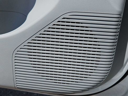 Certified 2025 Hyundai Kona SEL FWD image 28