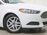 Used 2016 Ford Fusion SE image 5