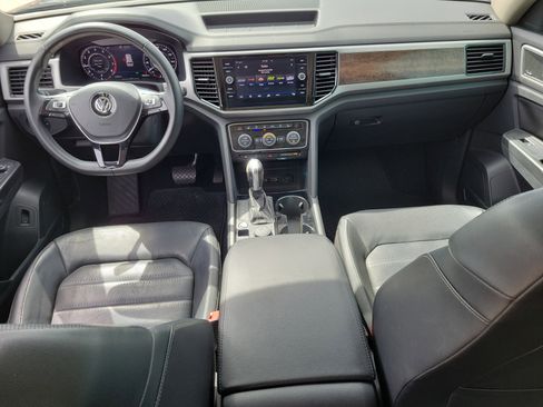 Used 2019 Volkswagen Atlas SEL Premium image 16