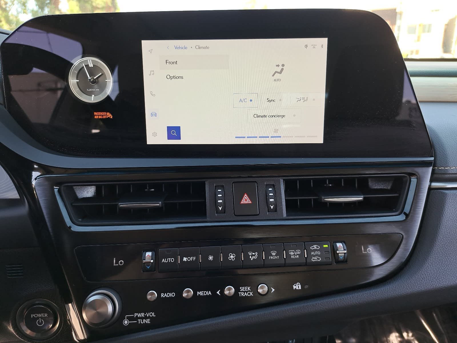 Used 2024 Lexus ES 300h w/ Premium Package FWD image 25