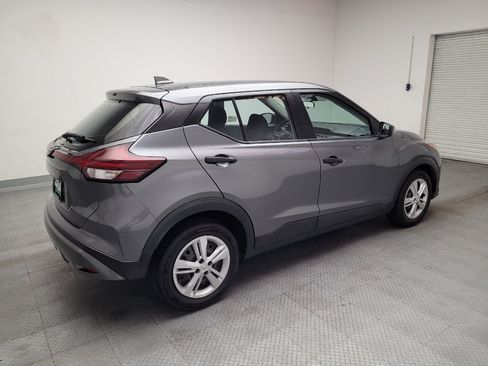 Used 2021 Nissan Kicks S FWD image 10