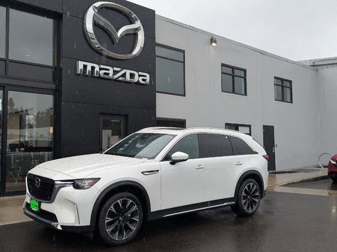 Used 2024 MAZDA CX-90 Plug-In Hybrid w/ Preferred AWD/4WD image 38